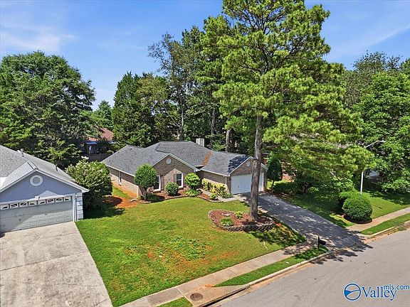 2nd image of 189 Jarrett Ln