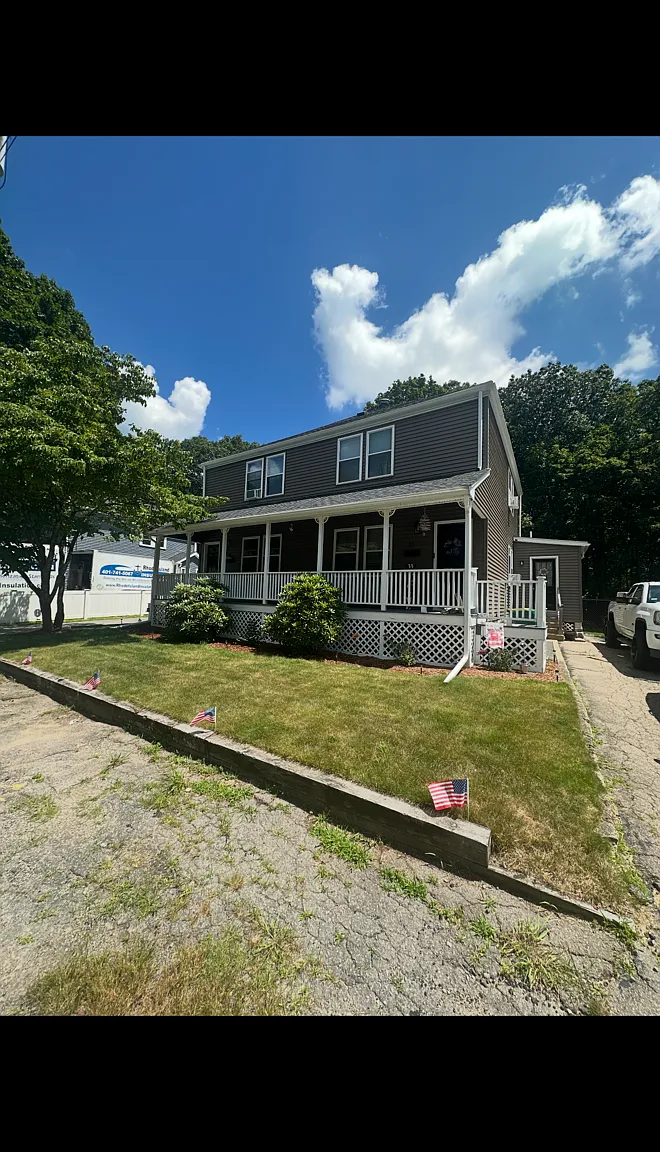 3 bed, 1.5 bath, 1200 sqft, $3,000 — Photo 1