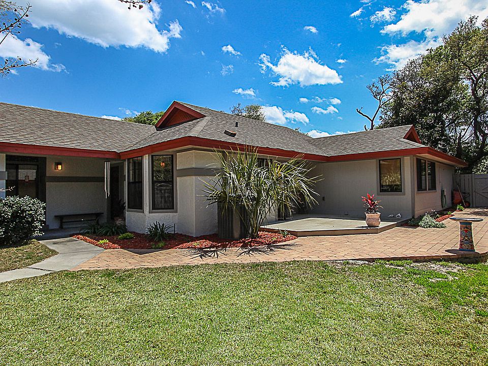 1st image of 106 Cormorant Ct