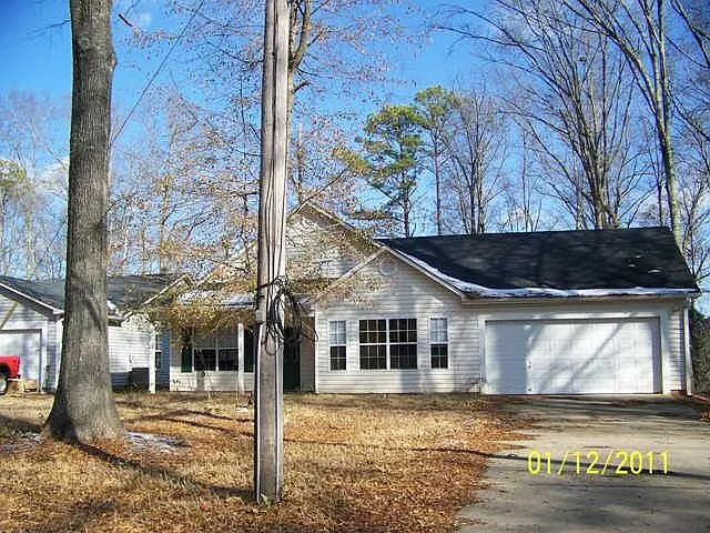 109 Granite St photo 1