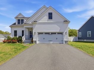 64 Monique Dr, Bellingham, MA 02019