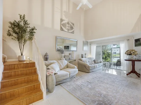 9172 Boca Gardens Parkway #B, Boca Raton, FL 33496
