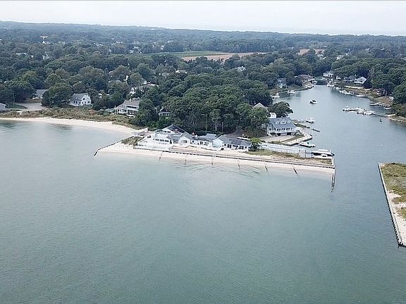 3rd image of 500 Beach Ct