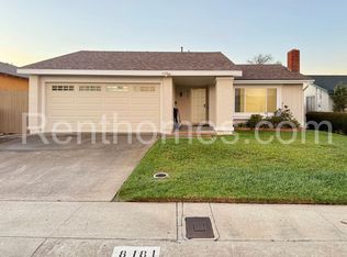 8181 Elston Pl, San Diego, CA 92126