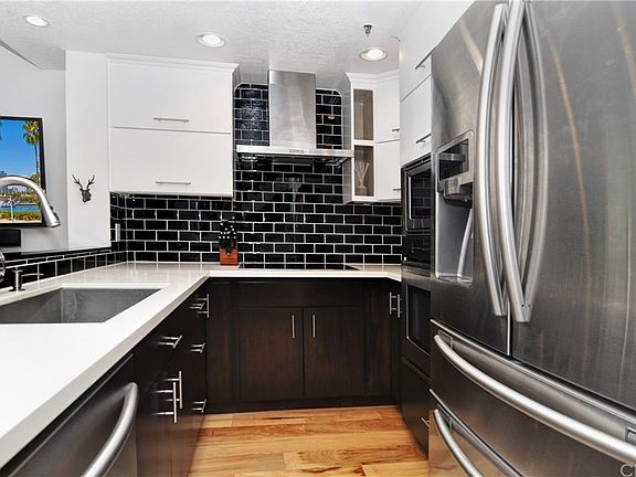 4th image of 730 W 4th St Unit 401