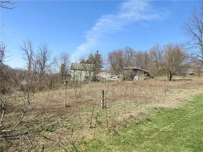 116 Markle St photo 1