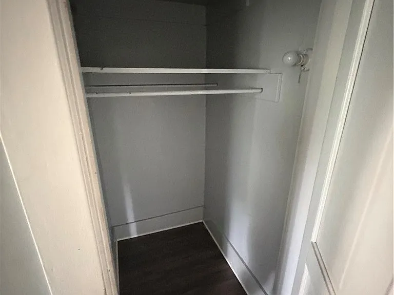 11 Maplewood Ave — Photo 4
