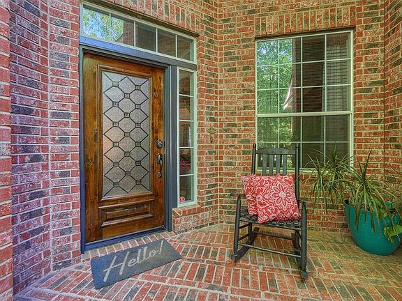 3rd image of 15 Harmony Hollow Ct