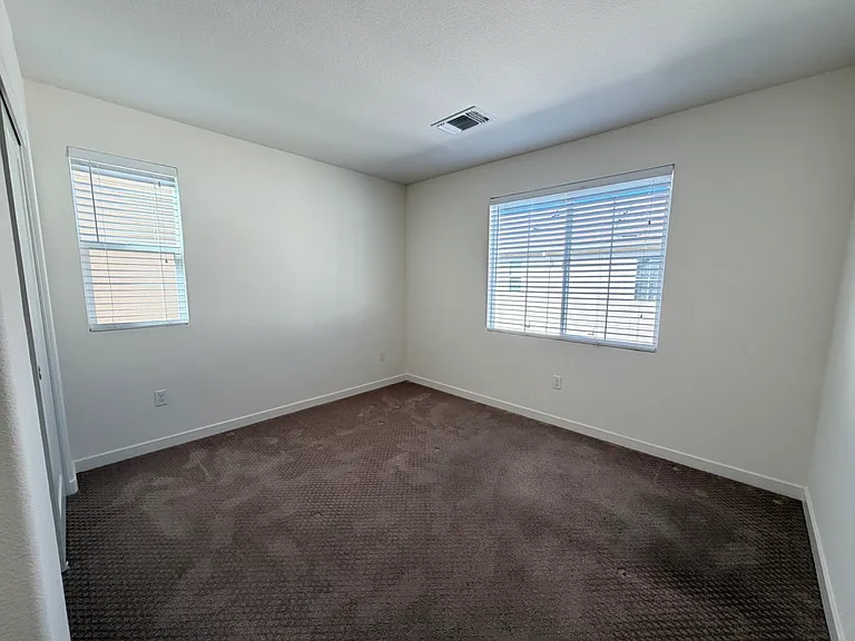 37550 Estuary St — Photo 16