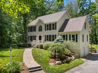 7 Premier Drive, Londonderry, NH, 03053