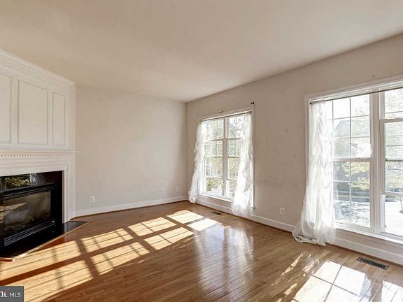 5th image of 14705 Potomac Branch Dr #3