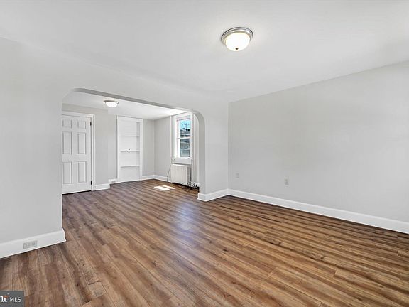 3rd image of 9 S Broad St