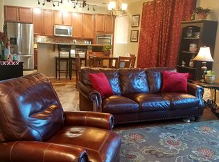 10621 Hilgenberg Ln SW, Albuquerque, NM 87121
