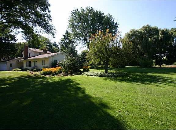 2nd image of 501 Colby St