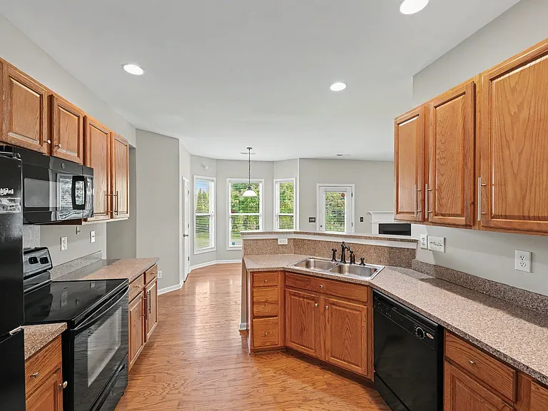 3111 Gloxinia Rd — Photo 19
