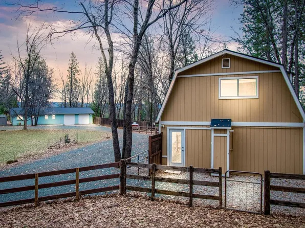 19699 View Forever Ln, Grass Valley, CA 95945