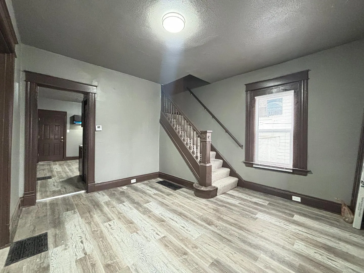 1239 Sliker Ave — Photo 2