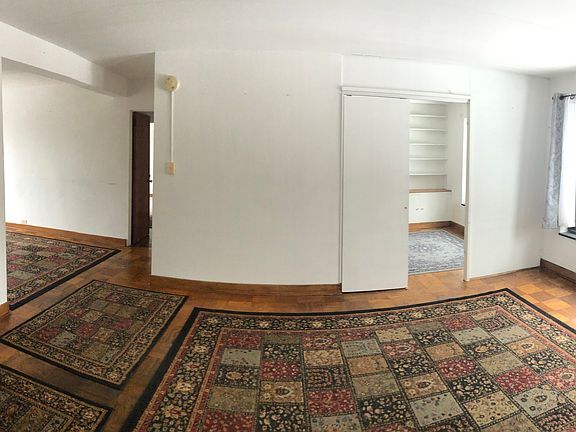 3rd image of 5510 S Woodlawn Ave