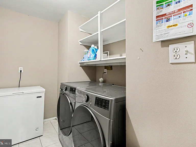 1405 Peachwood Ln — Photo 24