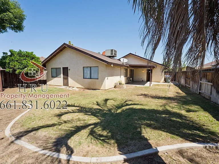 7005 Iberia Ct — Photo 24