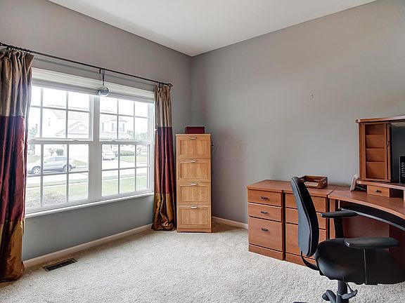 5th image of 108 Mannaseh Dr E