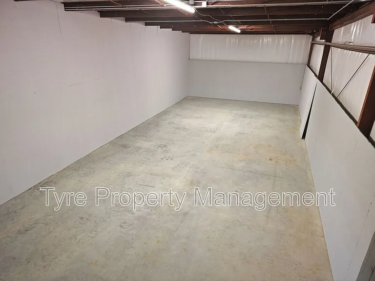 3945 Lee St #20 — Photo 5