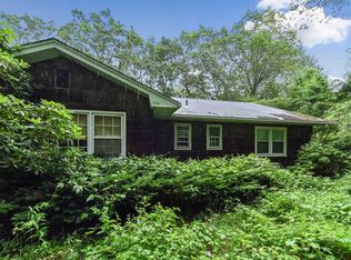 156 Sugar Toms Ln, East Norwich, NY 11732