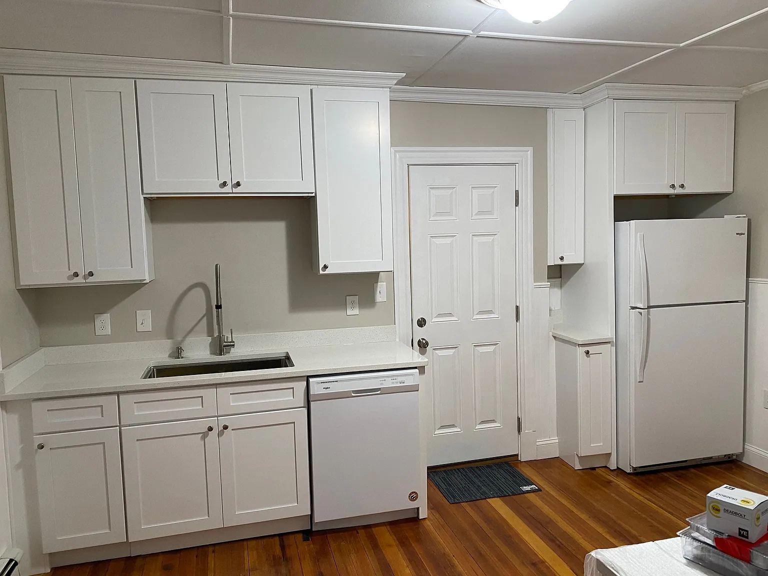 3 bed, $2,950 — Photo 2