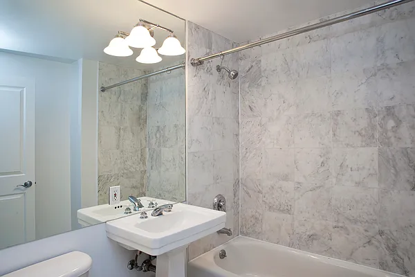 Rented by R New York | media 25