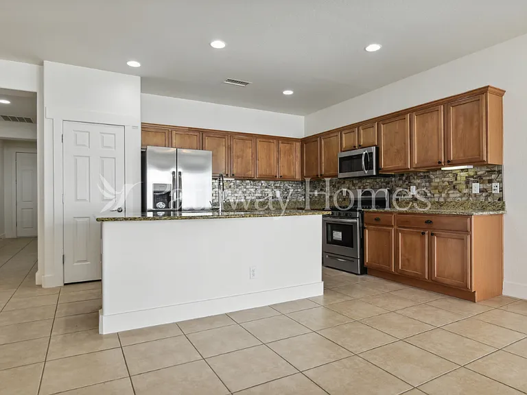 20996 W White Rock Rd — Photo 5