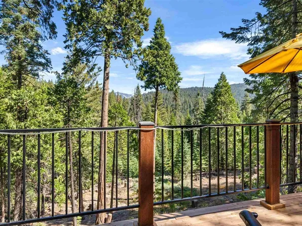 29517 Kerns Dr, Cold Springs, CA 95335