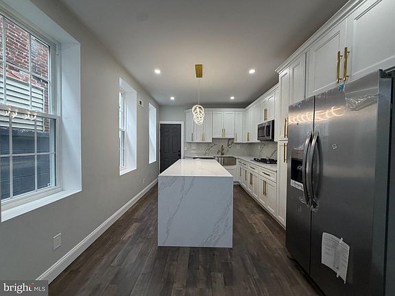 2nd image of 1822 S 21st St