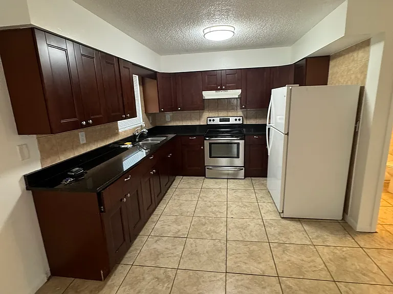 4356 Maine St #1 — Photo 14