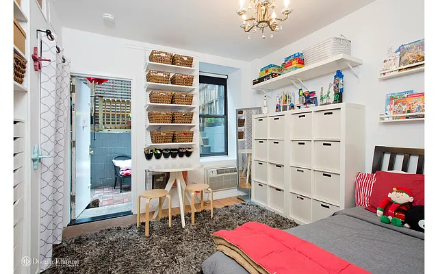 Sold by Douglas Elliman | media 16