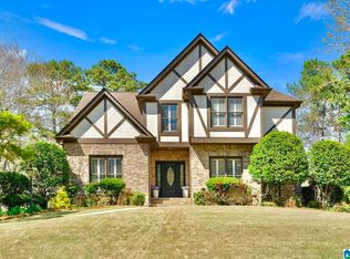 1118 Lake Colony Ln, Vestavia, AL 35242