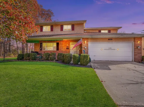 5188 Woodside Dr, Columbus, OH 43229