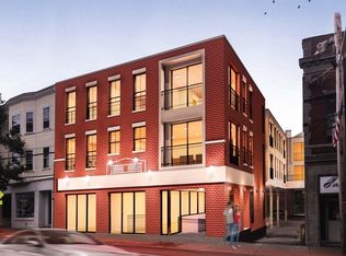 386-390 Watertown St, Newton, MA 02458