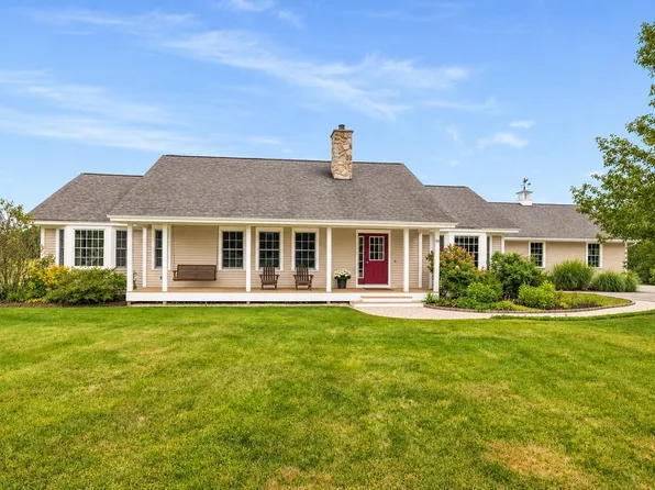 54 Union Road, Stratham, NH 03885