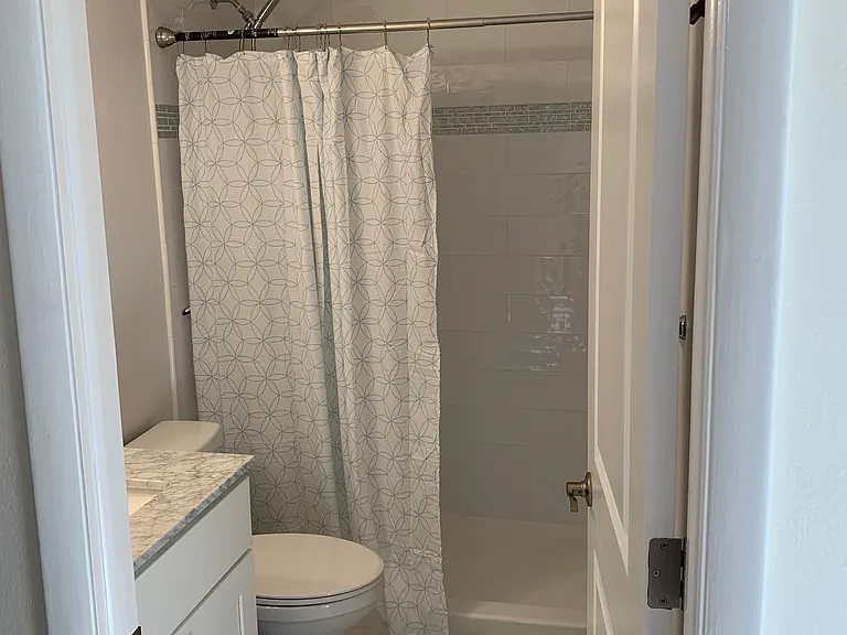 2700 Bayshore Blvd #3 — Photo 28