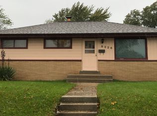 8226 W Winfield Ave, Milwaukee, WI 53218