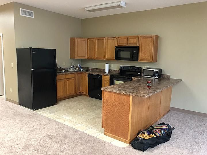 3 E Main St Vermillion SD Zillow