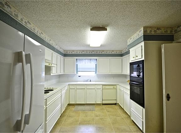 5th image of 25 Wellington Dr