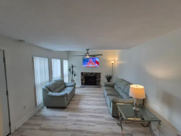 343 Rex Pl, Saint Petersburg, FL
