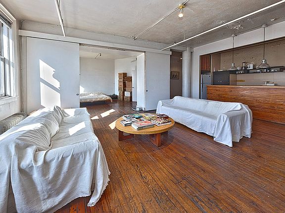 5th image of 684 Broadway APT 10W