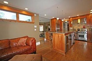 5th image of 602 Woodbine Ave