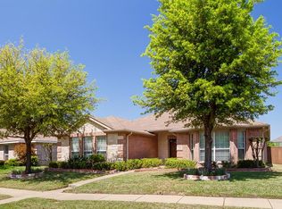 1926 Novel Dr, Garland, TX 75040