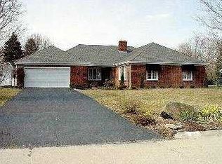 2266 Tanglewood Dr, Toledo, OH 43614