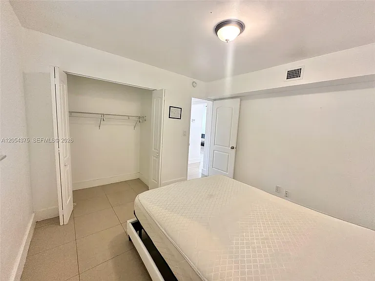 1548 SW 5th Pl #1 — Photo 31