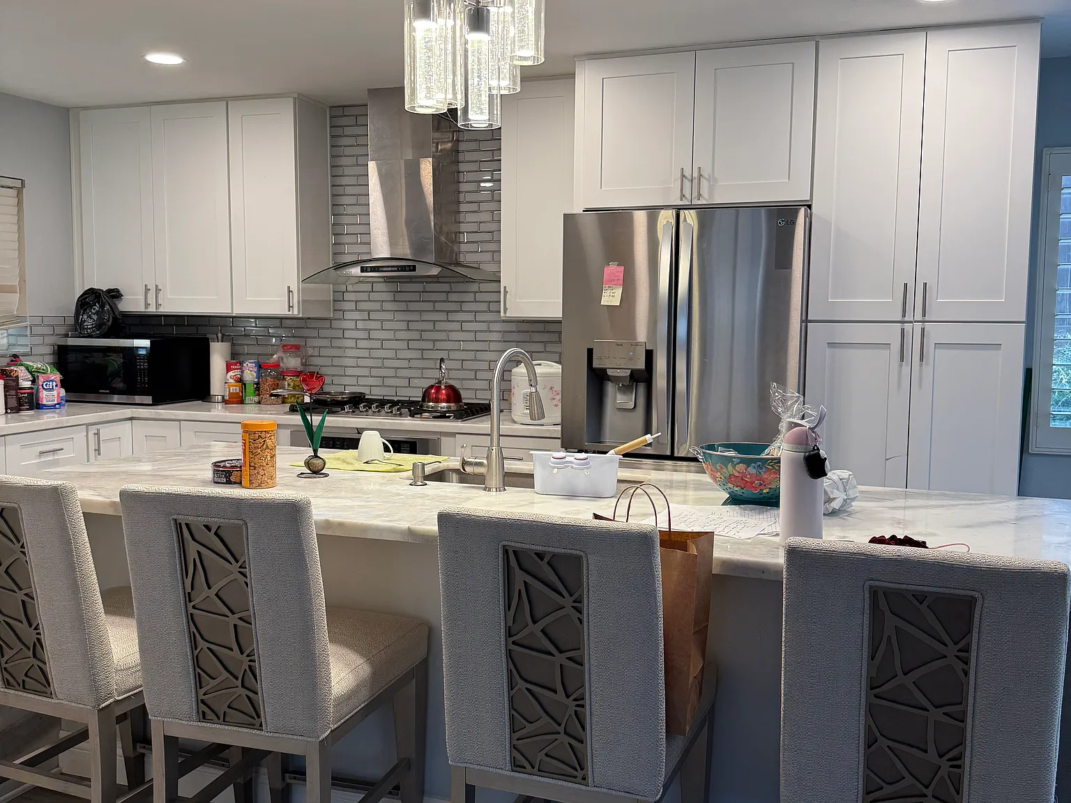 4 bed, 3.5 bath, 1820 sqft, $4,000 — Photo 1
