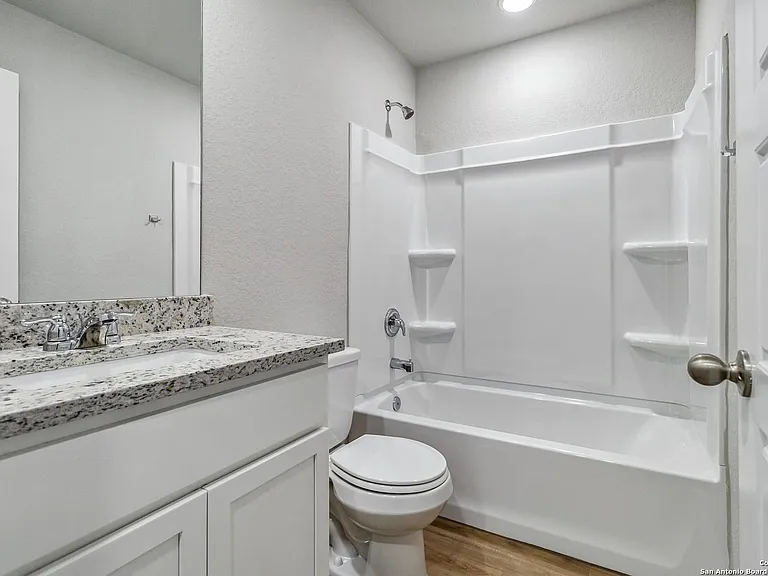 3908 Abbott Pass #101 — Photo 9